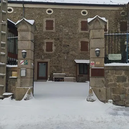 Country house 1703 Et Table D'hotes *